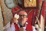 Missa na Capela do Coração Eucarístico de Jesus na Rádio Coração Fiel